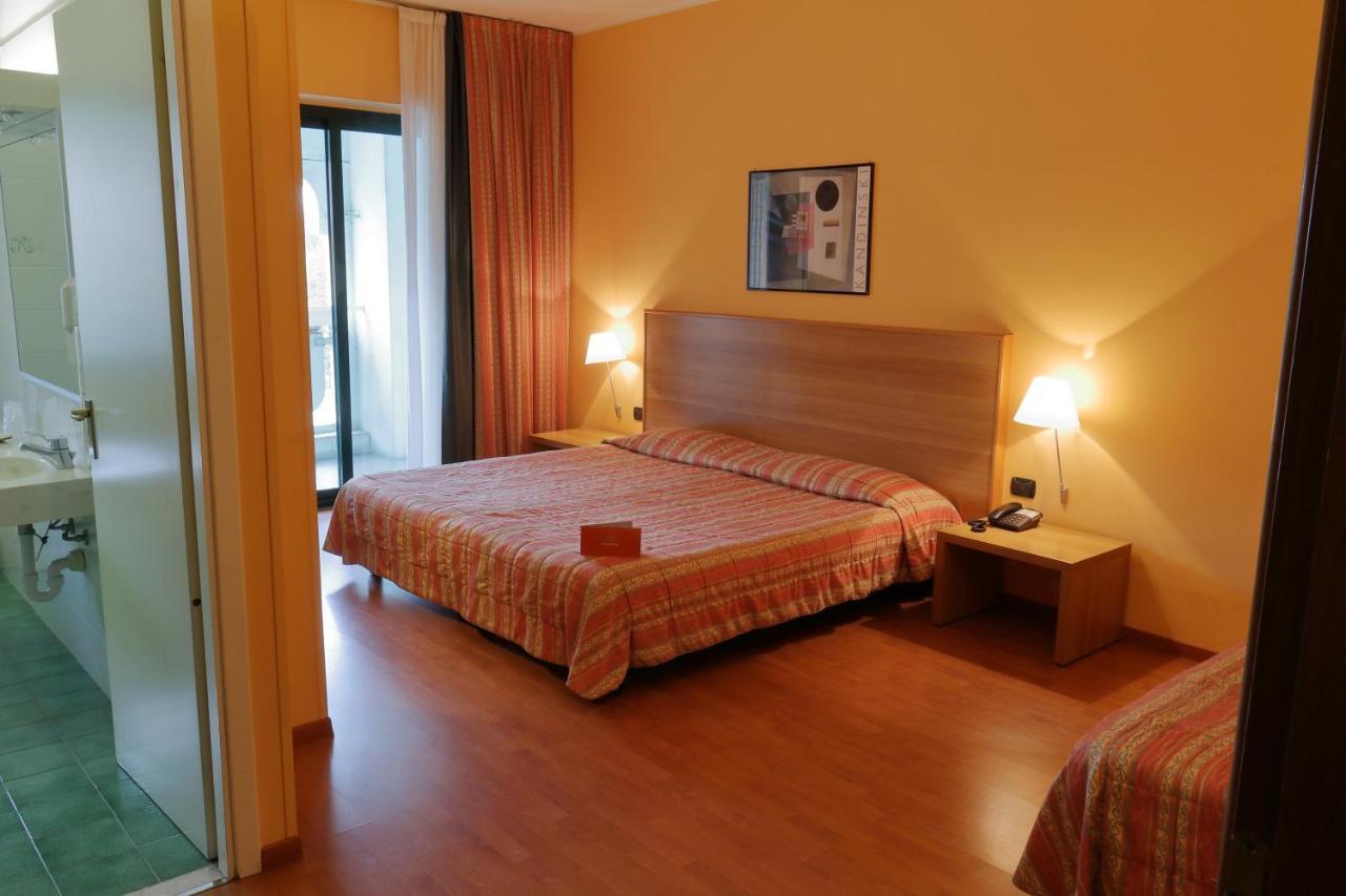Hotel Romanisio Fossano Exterior photo